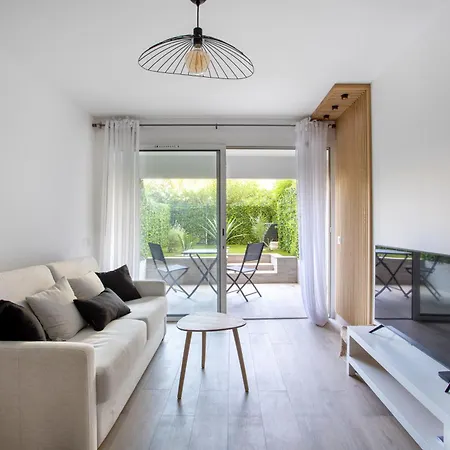 Cosy Marina Baie Des Anges 公寓 *